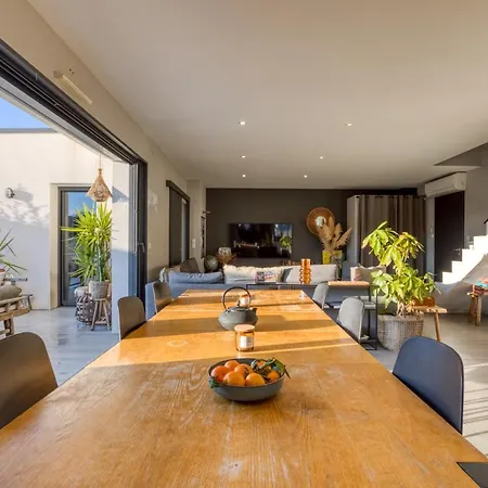 Sublime Maison Moderne Avec Piscine Villa