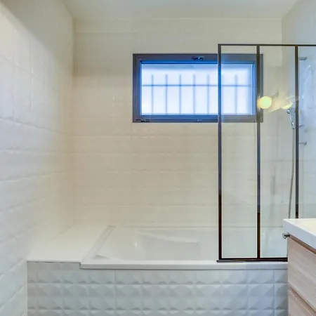 Sublime Maison Moderne Avec Piscine Βίλα *