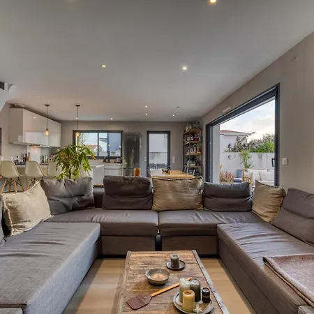 Sublime Maison Moderne Avec Piscine * 莫吉奥