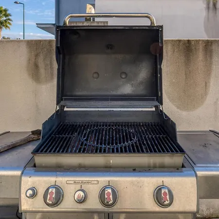 Sublime Maison Moderne Avec Piscine 别墅 *