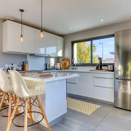 Sublime Maison Moderne Avec Piscine